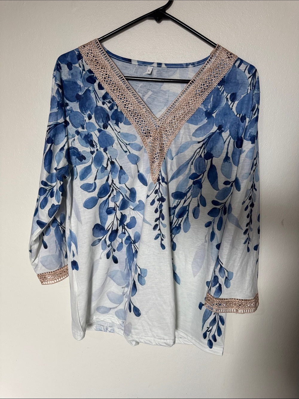 Women's Blue Floral V-Neck Top with Lace Trim